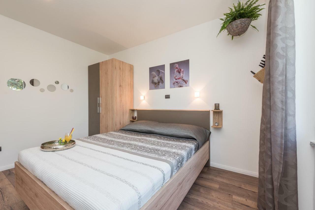 Apartment Portos *